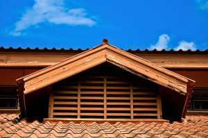Signs You Shouldn't Delay Roof Replacement Service