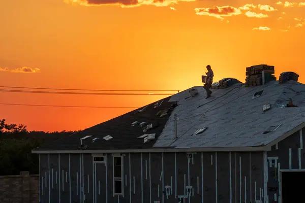 How Long Does a Roof Replacement Take in Mechanicsville?