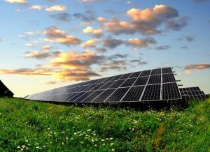 How Weather Affects Solar Panel Installation and Performance