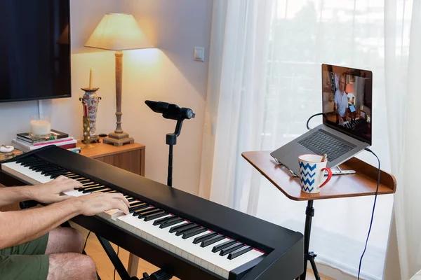 The Real Difference Between Piano Lessons At Home Vs Studio Lessons