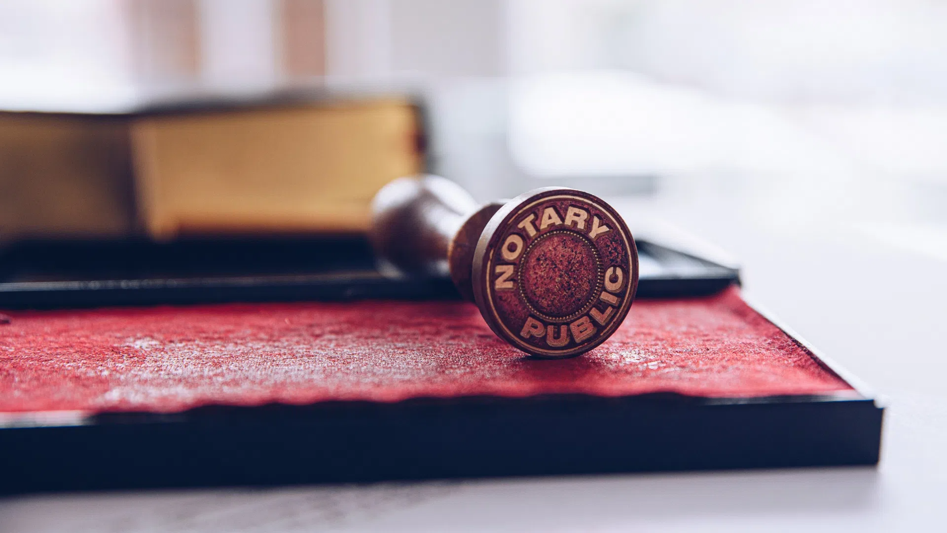 Receive Personalized Signing Support From Professional Mobile Notary Providers