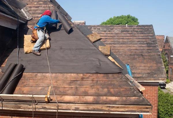 Choosing a roofing contractor albany for Long-Lasting Results