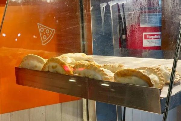 Affordable Pizza Warmers for Restaurants and Takeaways